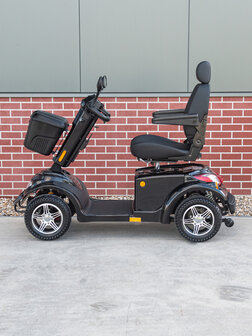 Dan&eacute;e.18 scootmobiel kleur zwart